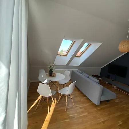 Ruby Apartment- Self Checkin 24h Apartment Gdynia