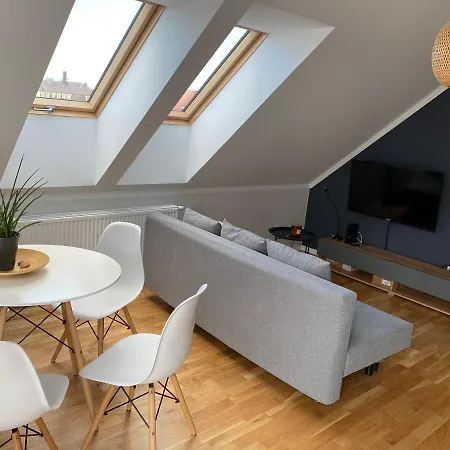Ruby Apartment- Self Checkin 24h Apartment Gdynia